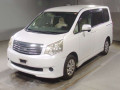 2010 Toyota Noah