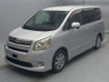 2009 Toyota Noah