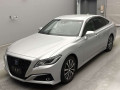 2019 Toyota Crown Hybrid