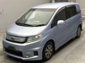 2013 Honda Freed spike hybrid