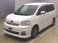2013 Toyota Voxy