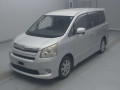 2007 Toyota Noah
