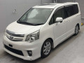 2011 Toyota Noah