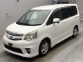 2013 Toyota Noah