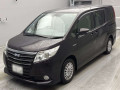 2016 Toyota Noah