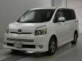 2007 Toyota Voxy