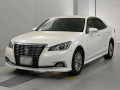 2016 Toyota Crown