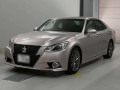 2013 Toyota Crown