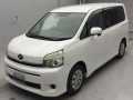 2012 Toyota Voxy