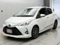 2017 Toyota Vitz
