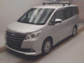 2016 Toyota Noah