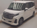 2022 Toyota Roomy