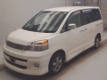2003 Toyota Voxy