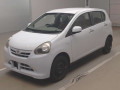 2013 Daihatsu Mira e:S
