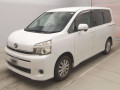 2010 Toyota Voxy