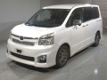 2013 Toyota Voxy