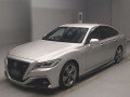 2018 Toyota Crown Hybrid