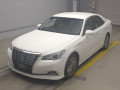 2017 Toyota Crown Hybrid