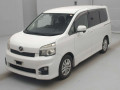 2011 Toyota Voxy