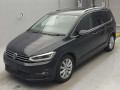2019 Volkswagen Golf Touran