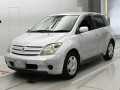 2003 Toyota IST