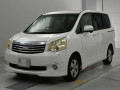2010 Toyota Noah