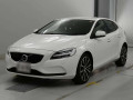 2018 Volvo V40