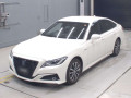 2019 Toyota Crown Hybrid