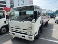 2013 Isuzu Elf Truck