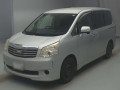 2010 Toyota Noah