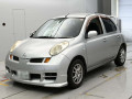 2004 Nissan March
