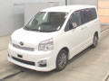 2013 Toyota Voxy
