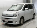 2010 Toyota Voxy