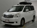 2011 Toyota Noah