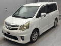 2010 Toyota Noah