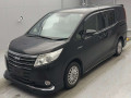 2015 Toyota Noah