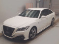 2018 Toyota Crown Hybrid