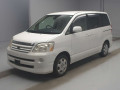 2005 Toyota Noah