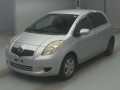 2005 Toyota Vitz