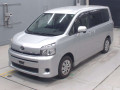 2013 Toyota Voxy