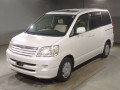 2002 Toyota Noah