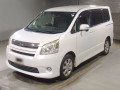 2007 Toyota Noah