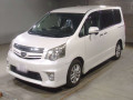 2012 Toyota Noah