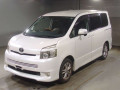 2007 Toyota Voxy
