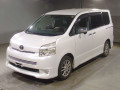 2009 Toyota Voxy
