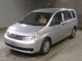 2005 Toyota Isis