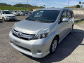 2012 Toyota Isis