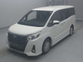 2016 Toyota Noah