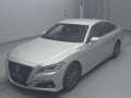 2019 Toyota Crown Hybrid
