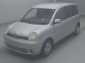 2005 Toyota Sienta